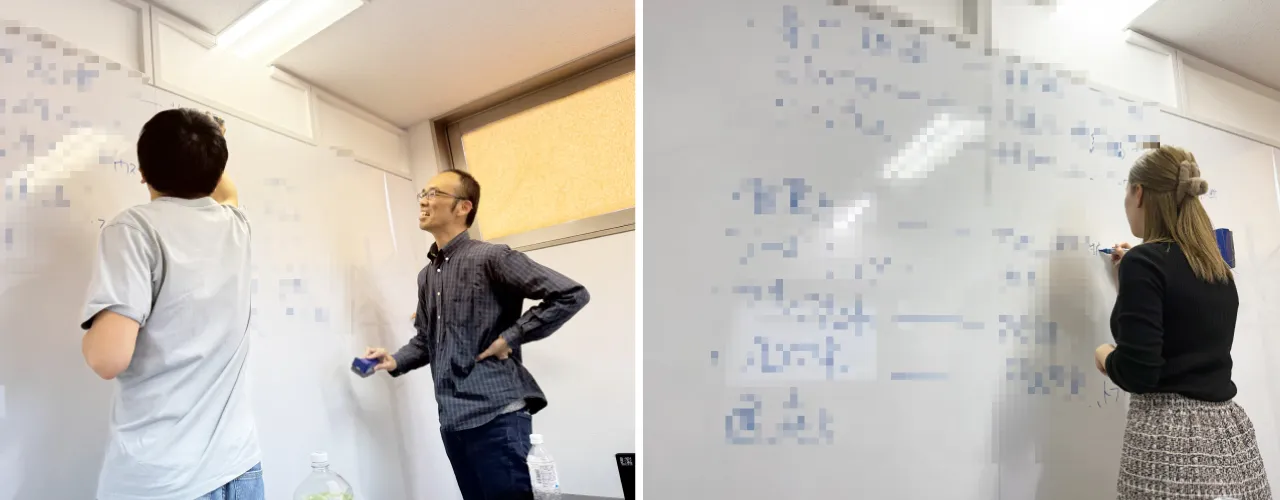 ホワイトボードに書き込むリーダー陣